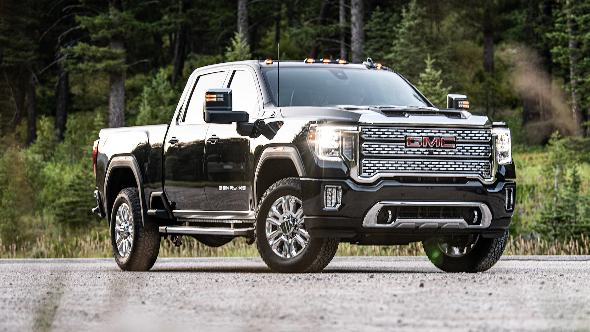 Best Towing Capacity Heavy Duty Trucks in US Price, Specifications